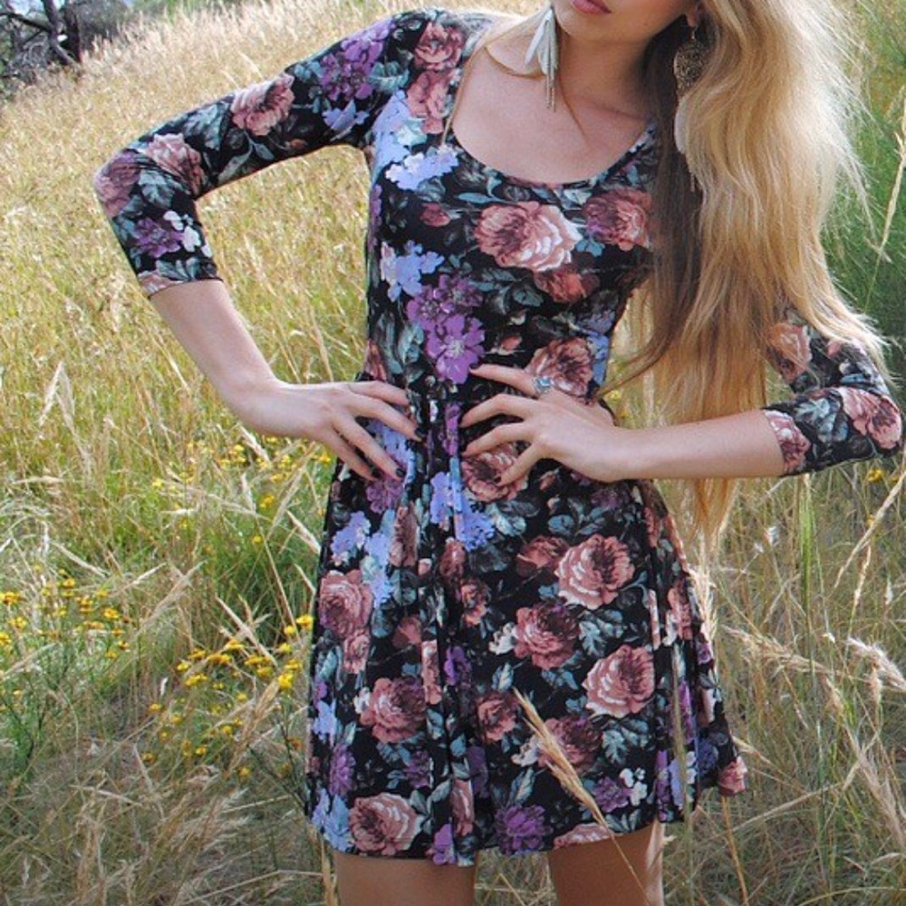 Urban Outfitters 3/4 Sleeve Floral Dress